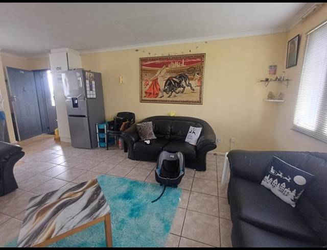 2 BEDROOM TOWNHOUSE FOR SALE IN RIDGEWAY